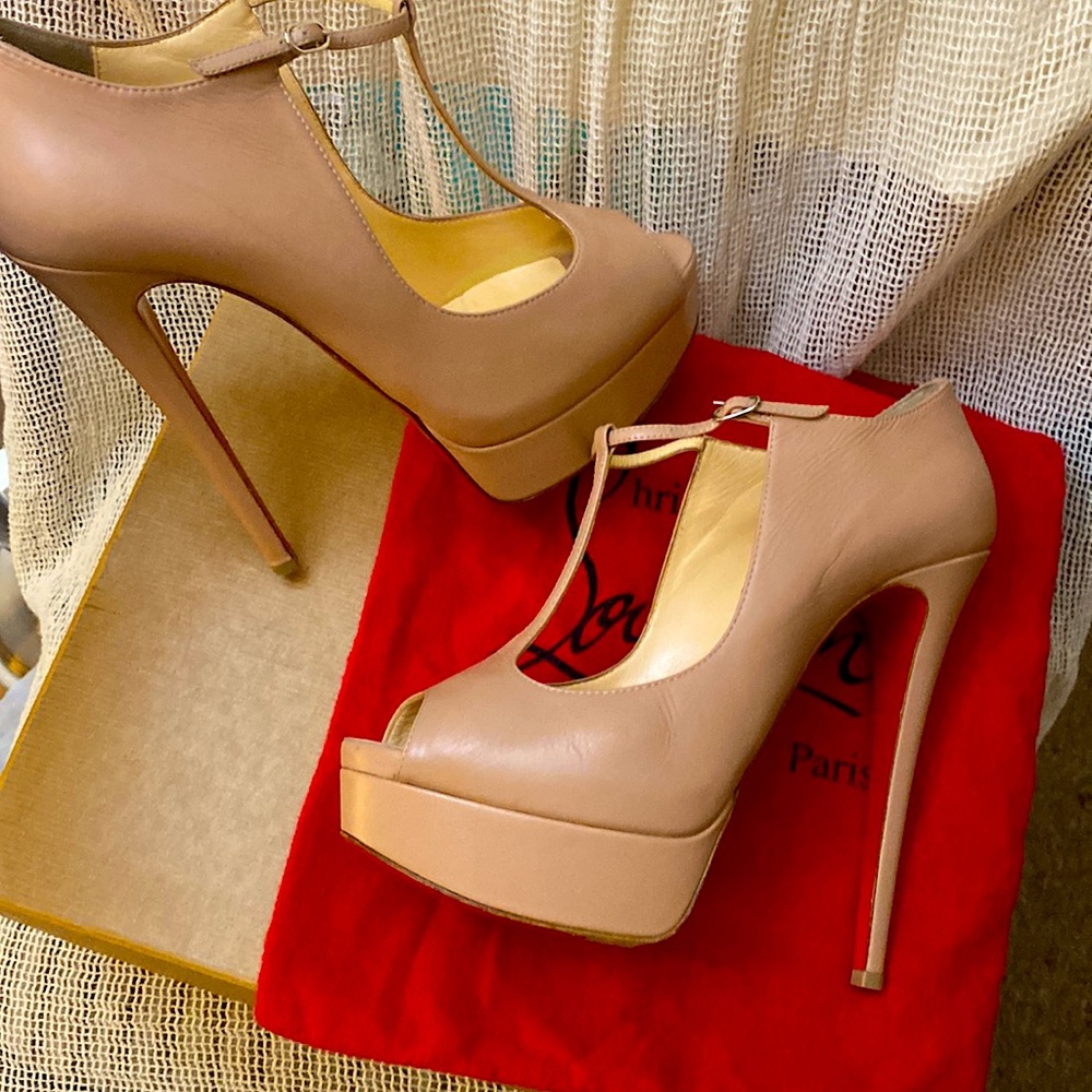 Authentic Christian Louboutin Size 38